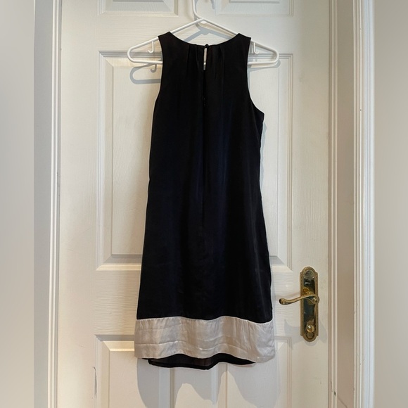 100% SILK | WHITE HOUSE BLACK MARKET Dress - Picture 5 of 8